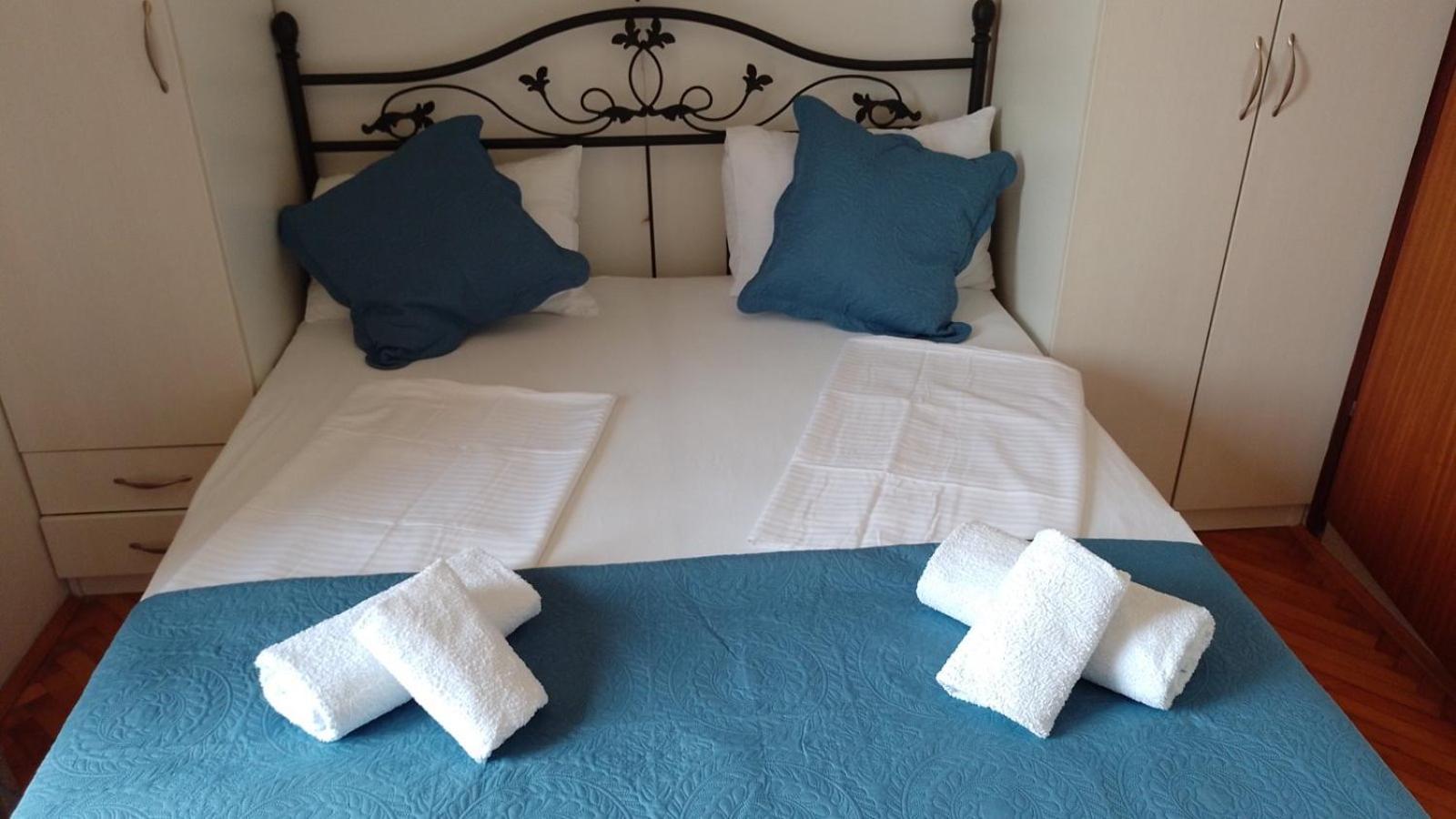 Apartments Vila Miranda On The Beach Barbat na Rabu Extérieur photo