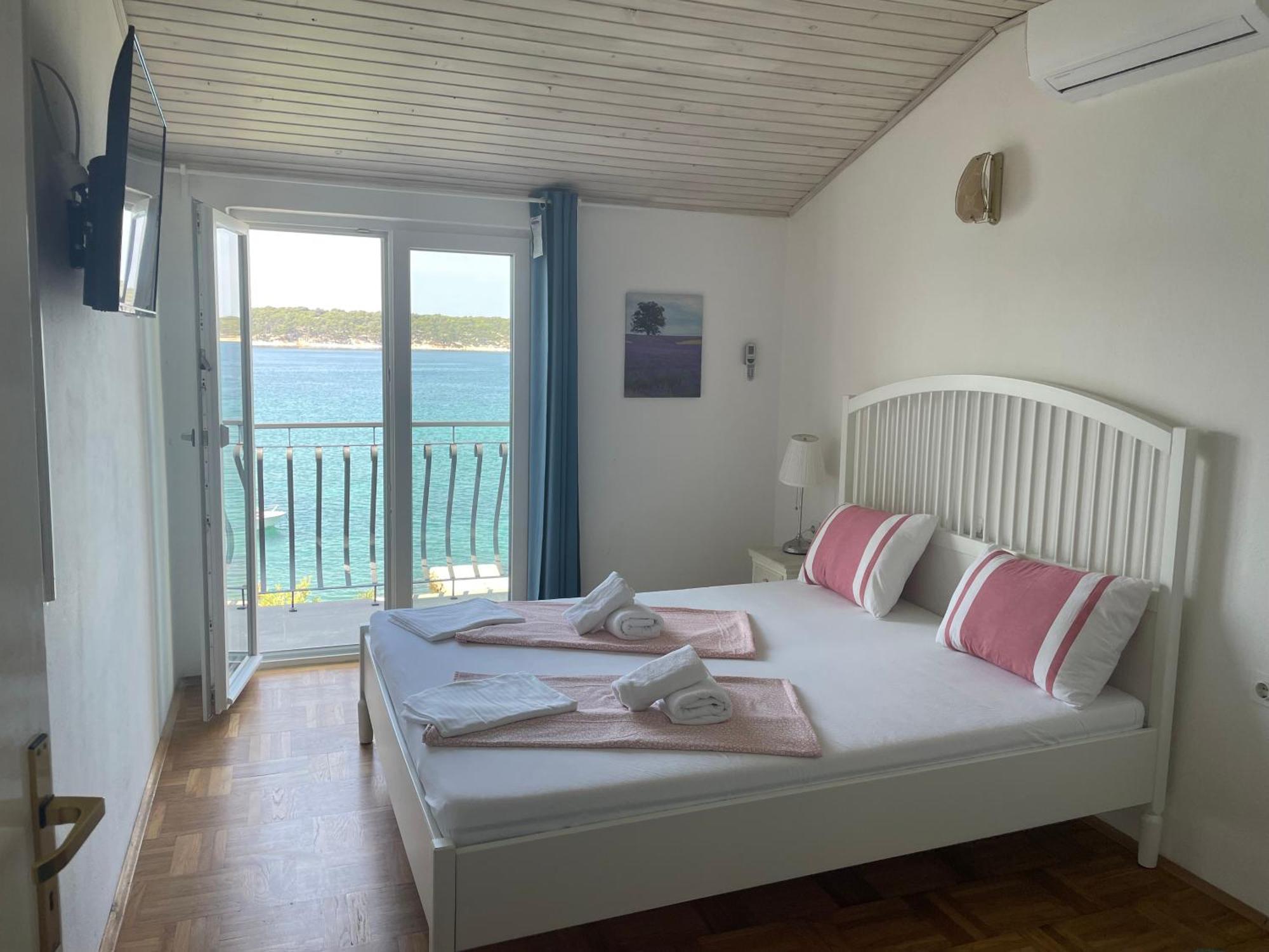 Apartments Vila Miranda On The Beach Barbat na Rabu Extérieur photo