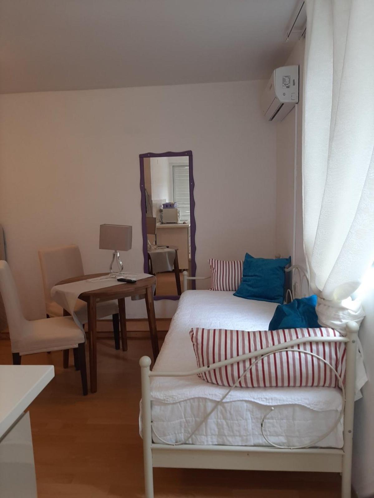 Apartments Vila Miranda On The Beach Barbat na Rabu Extérieur photo
