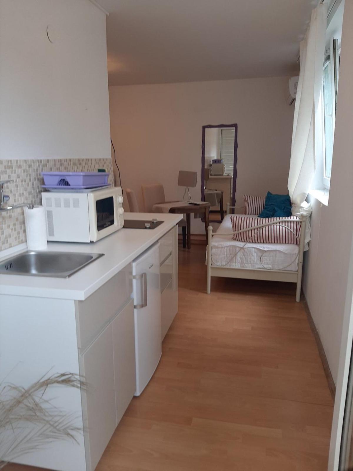 Apartments Vila Miranda On The Beach Barbat na Rabu Extérieur photo