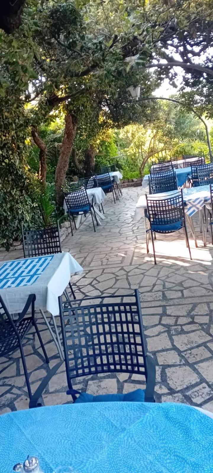 Apartments Vila Miranda On The Beach Barbat na Rabu Extérieur photo